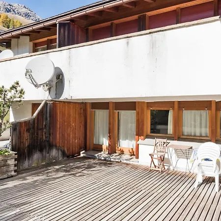 Chesa Sarvit 1 - Celerina アパート ツェエリーナ